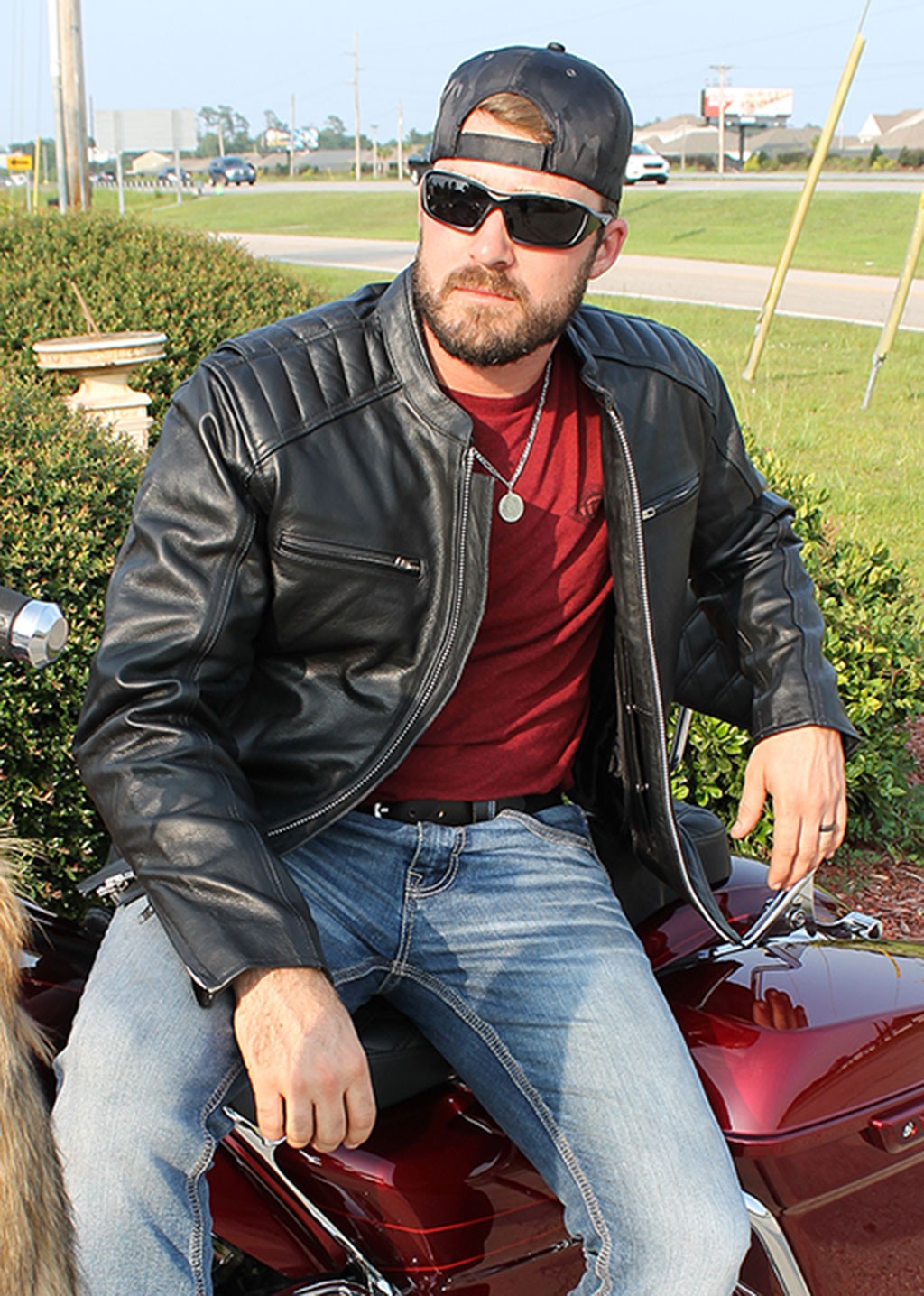 men's black leather motorcycle jacket